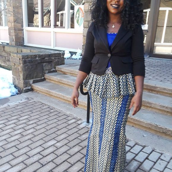 Meet your Posher, Mariama - Picture 1 of 1